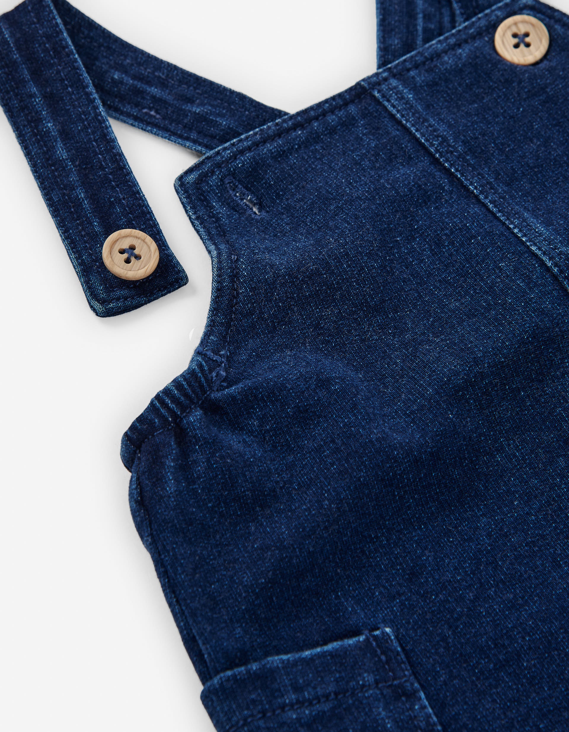 Denim pinafore dress with side pockets for baby girls, blue