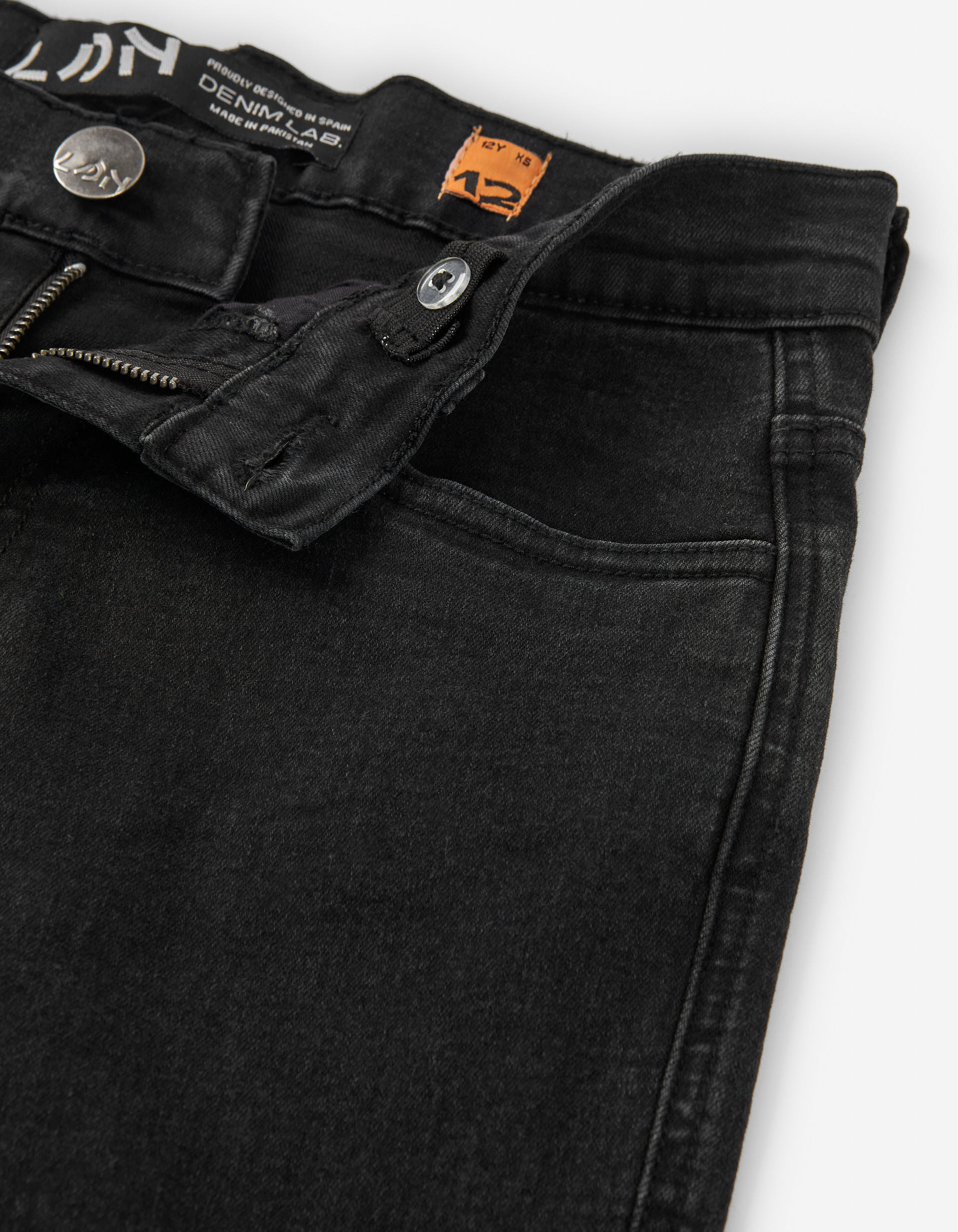 Jeans with a carrot fit for boys, black