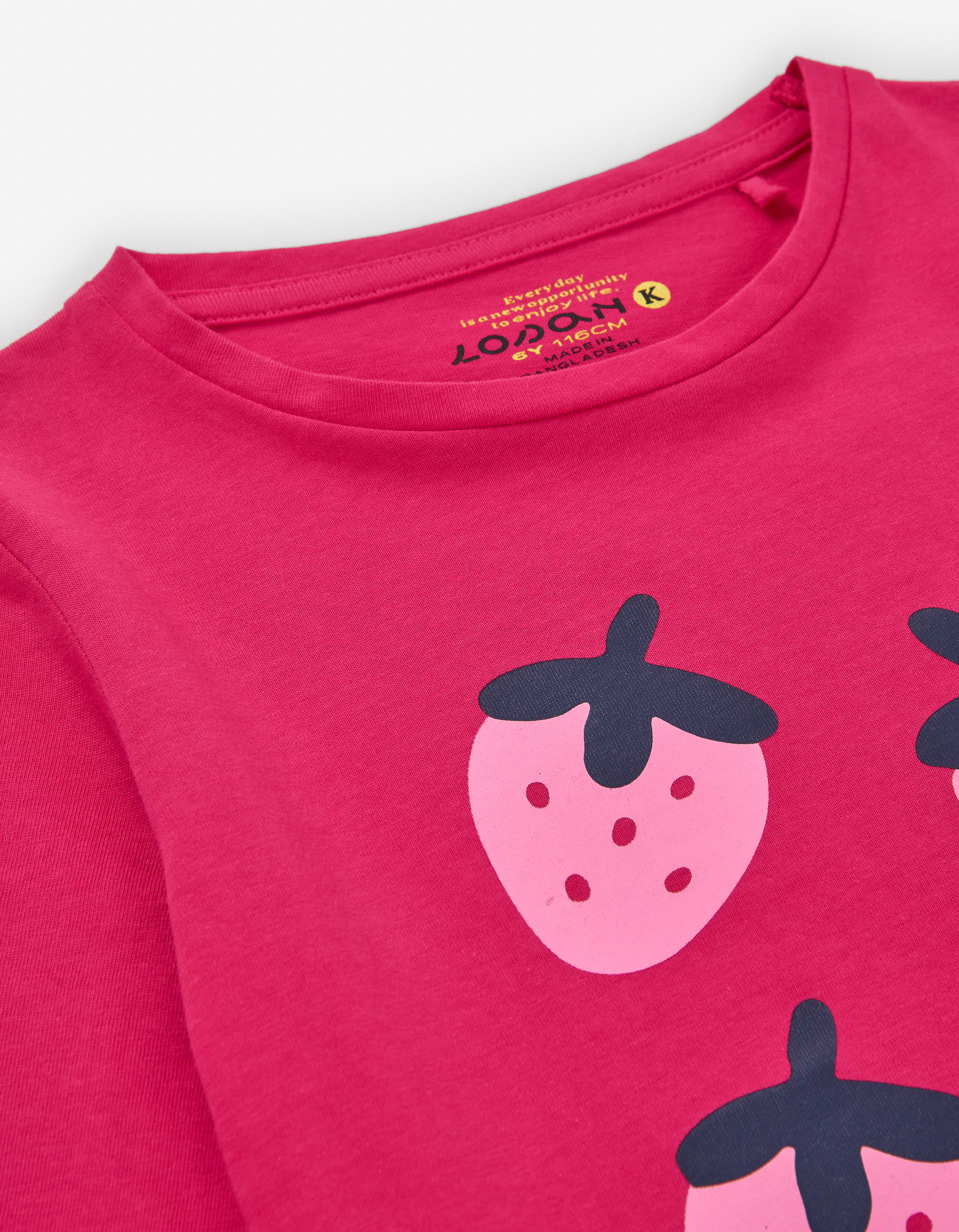 Long sleeve cotton T-shirt with strawberry print for girls, fuchsia pink