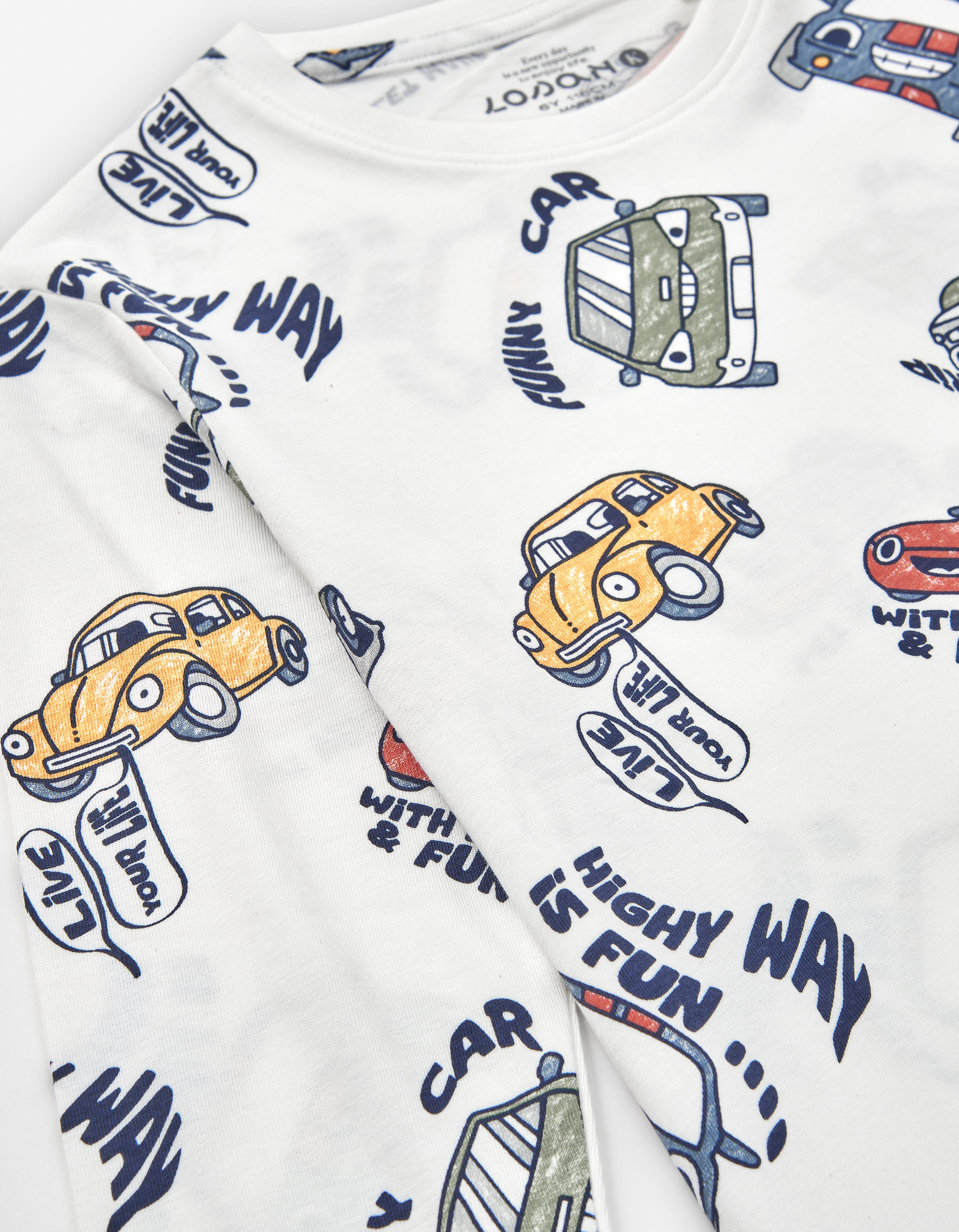 Long sleeve cotton T-shirt with car motif for boys, white