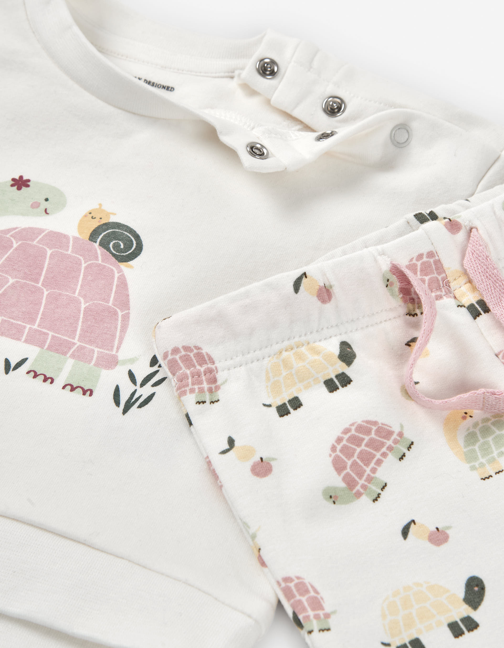 Brushed sweatshirt and trousers with turtles for newborn girls, white