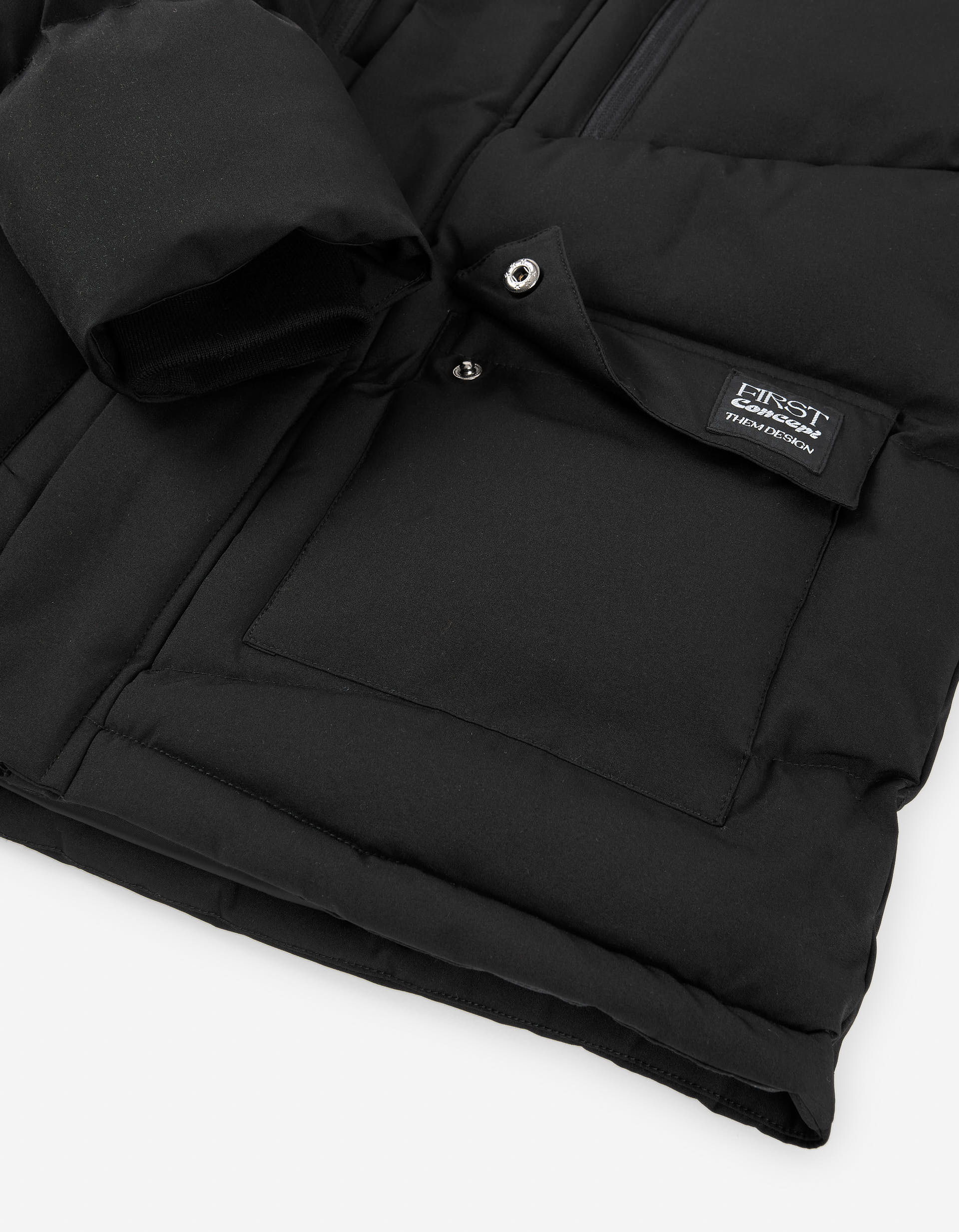 Hooded puffer jacket with front pockets for boys, black