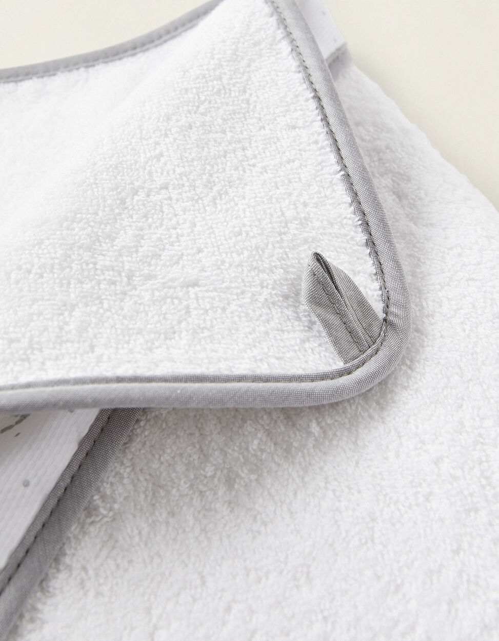 Bath Towel 70x70cm, Silver Moon, by Rebelde