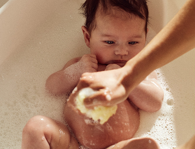 Consejos Baby Zippy: Como bañar al recién nacido